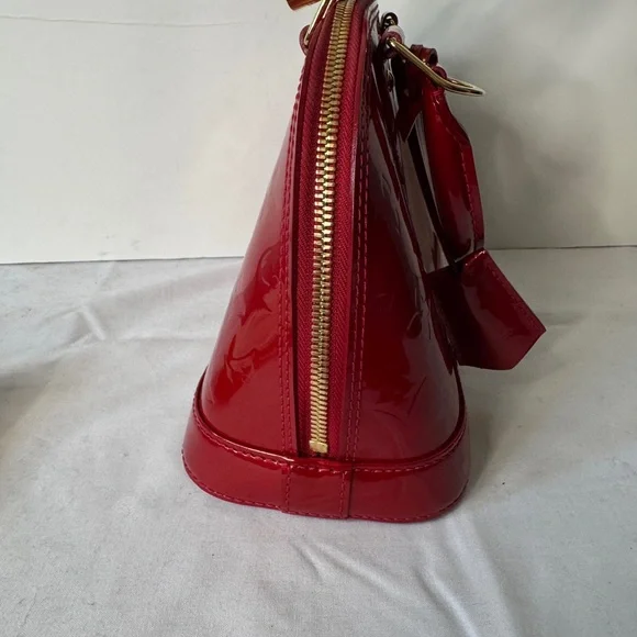 LOUIS VUITTON RED VERNIS ALMA BB - Picture 6 of 10